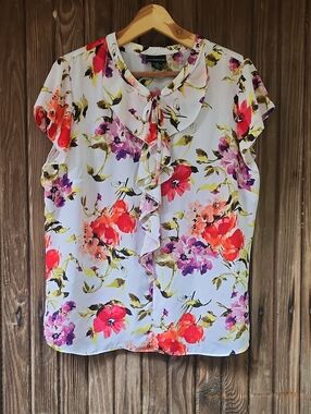 Liz Claiborne Ladies Floral Blouse